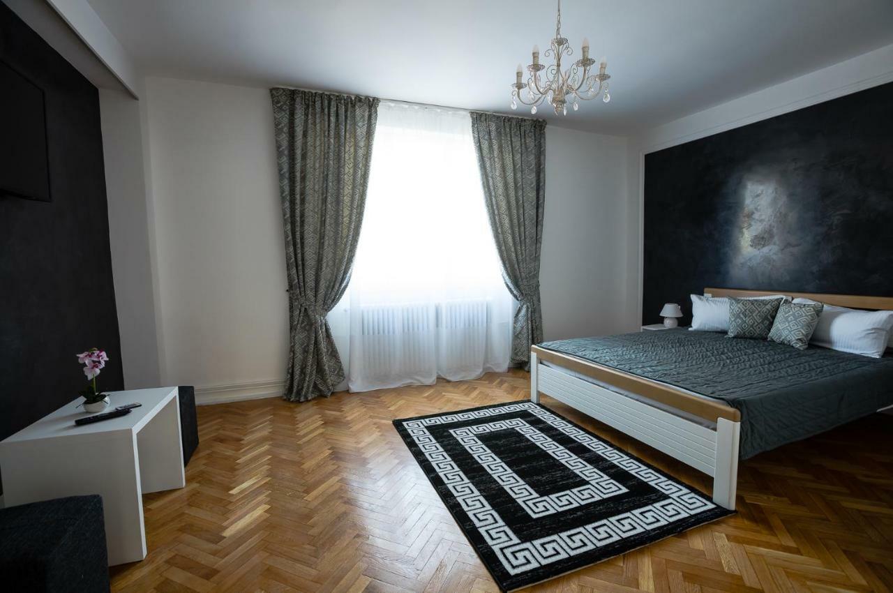 White Spacious Apartment Sibiu Luaran gambar